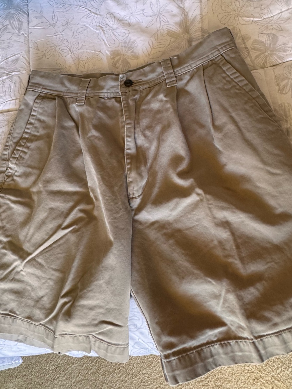 Perry Ellis Men’s Khaki Flat-Front Shorts